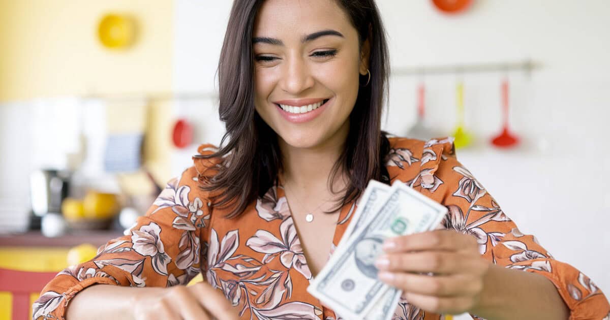 Extreme Frugal Living : 60 Ways to Curb Expenses